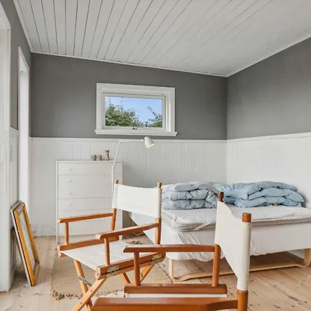 Hébergement de vacances And Annex Surrounded By Nature