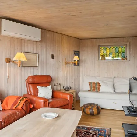 Holiday home And Annex Surrounded By Nature